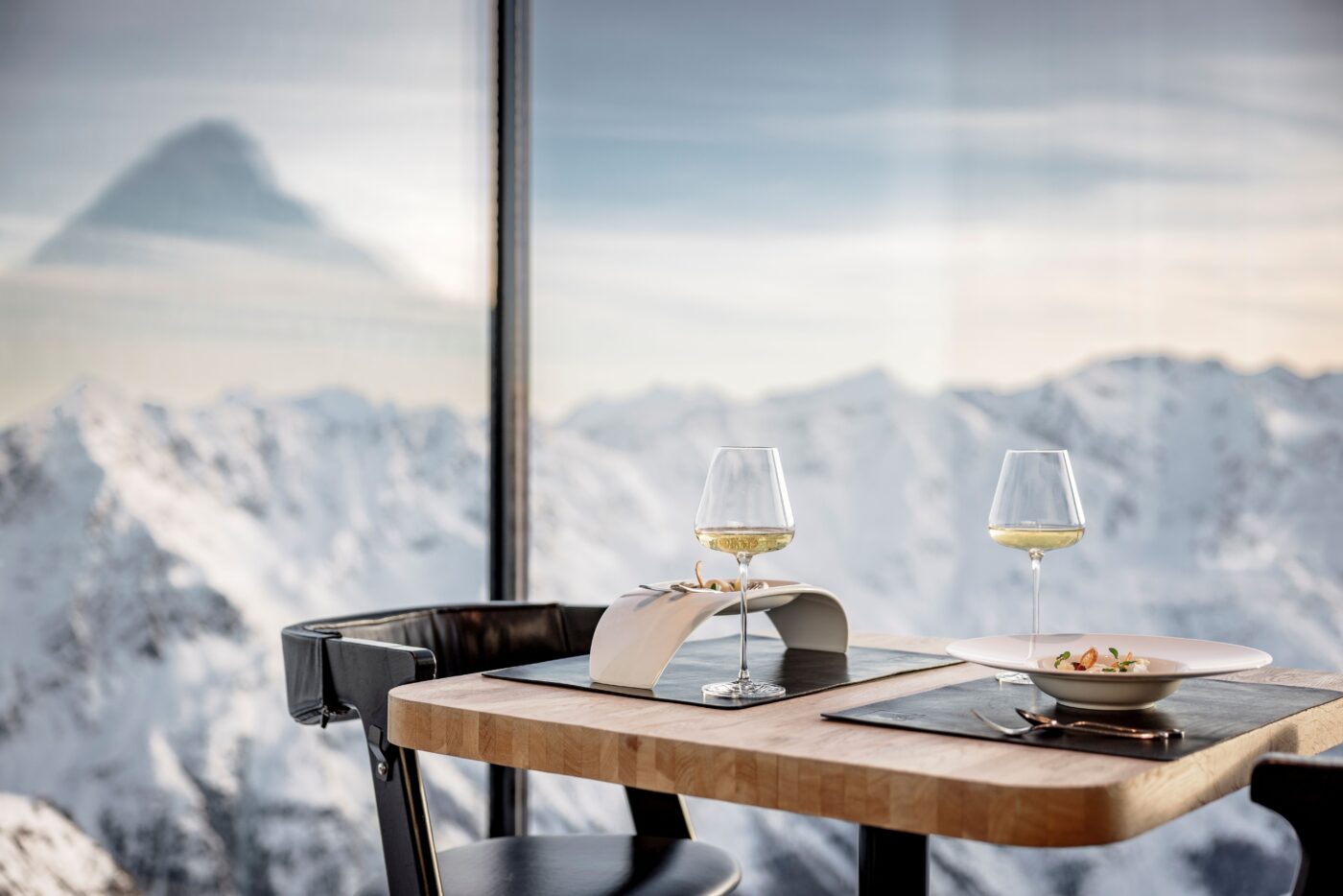 Bond Museum Ice Q restaurant